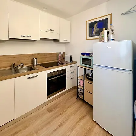 Apartment Maison Maggiore Art Stay,central Baveno, 60 Mt From And Dino Congress Center